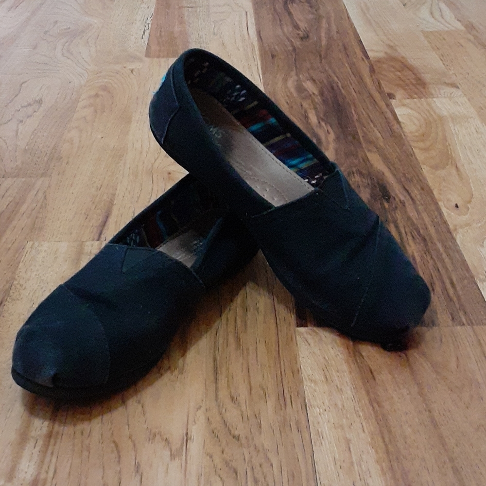 Toms